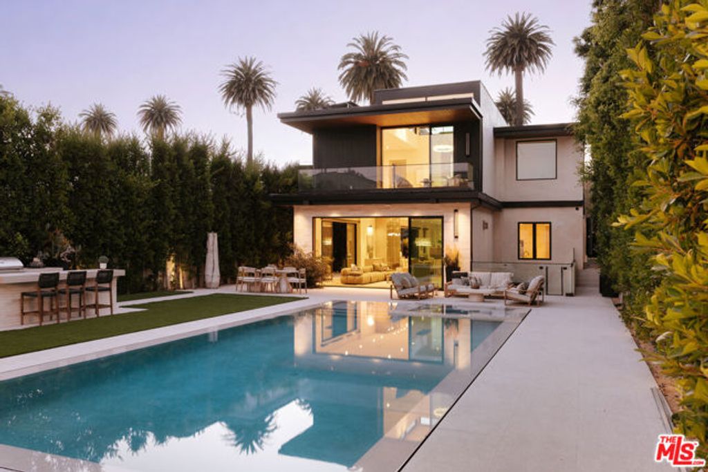 528 Marguerita Avenue, Santa Monica, CA 90402