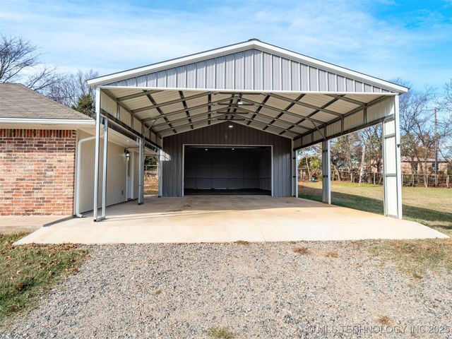 14713 Linn Richardson Road, Oakland, OK 73446