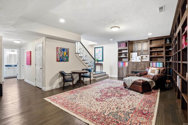 1917 S Renwick Boulevard, Bloomington, IN 47401