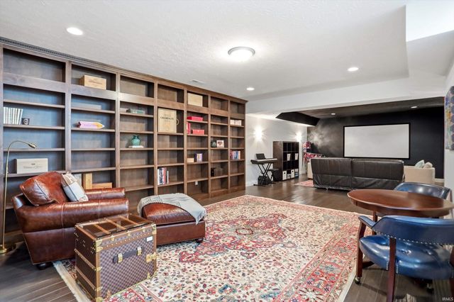 1917 S Renwick Boulevard, Bloomington, IN 47401