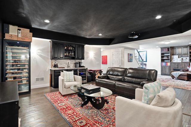 1917 S Renwick Boulevard, Bloomington, IN 47401