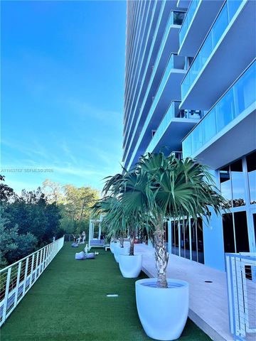 16385 Biscayne Boulevard 303, Sunny Isles Beach, FL 33160