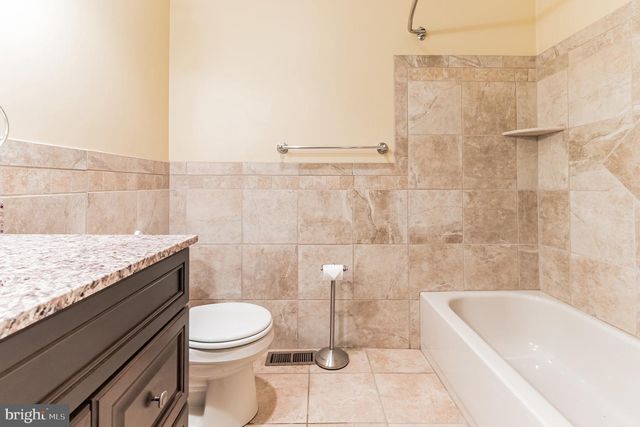 48 STONEHURST CT, Chesterbrook, PA 19087