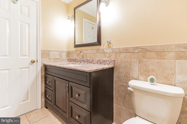 48 STONEHURST CT, Chesterbrook, PA 19087