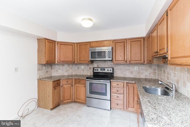 48 STONEHURST CT, Chesterbrook, PA 19087