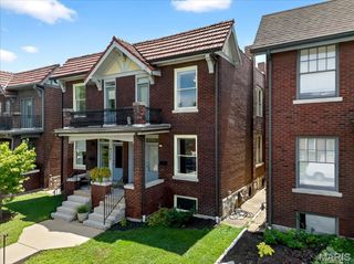 4242 Mcree Avenue, St Louis, MO 63110