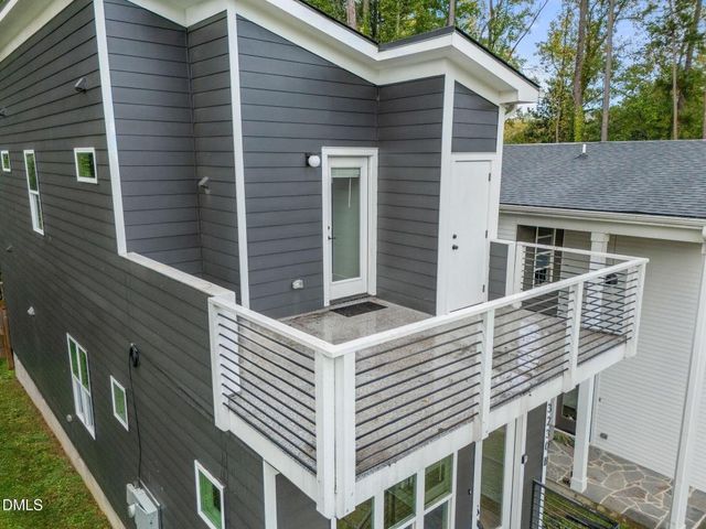 3230 Rowena Avenue B, Durham, NC 27703