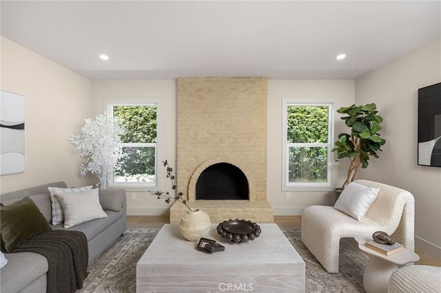 17571 Wrightwood, Huntington Beach, CA 92649