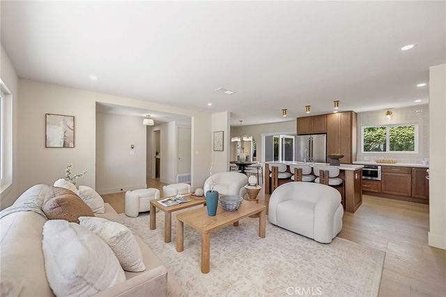 17571 Wrightwood, Huntington Beach, CA 92649