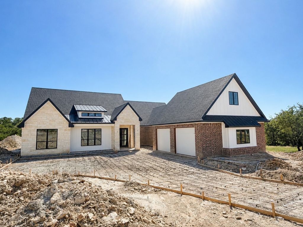 2020 Preserve Trail, Weatherford, TX 76087