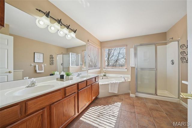 345 Palisades Ridge Court, Eureka, MO 63025