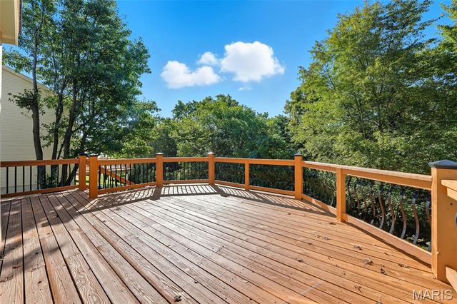 345 Palisades Ridge Court, Eureka, MO 63025