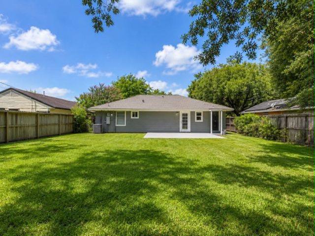 10739 Dulcimer Street, Houston, TX 77051