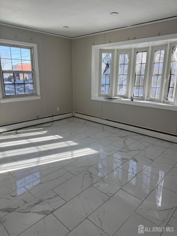 214 NE Campbell Street, Woodbridge Proper, NJ 07095