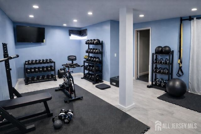 214 NE Campbell Street, Woodbridge Proper, NJ 07095