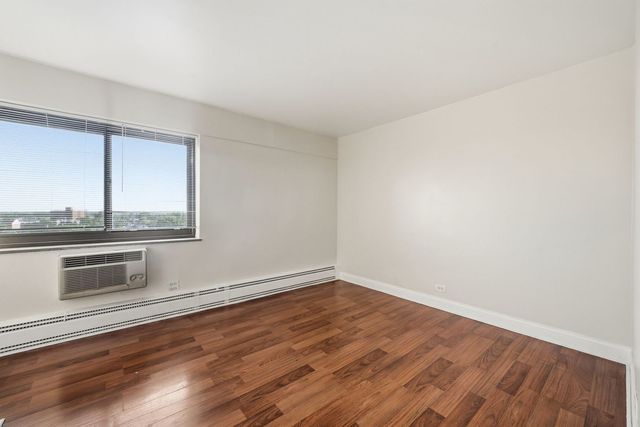 7337 S South Shore Drive 1030, Chicago, IL 60649