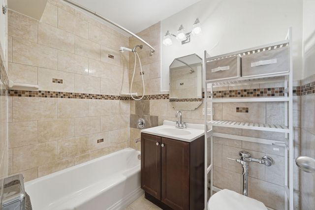 7337 S South Shore Drive 1030, Chicago, IL 60649
