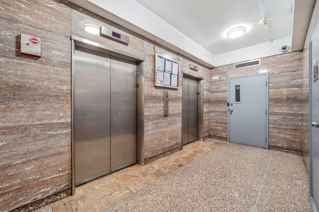7337 S South Shore Drive 1030, Chicago, IL 60649