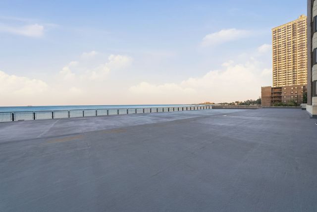 7337 S South Shore Drive 1030, Chicago, IL 60649