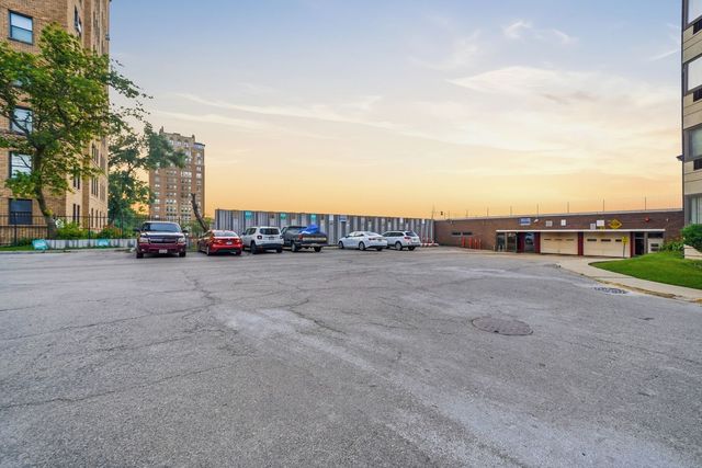 7337 S South Shore Drive 1030, Chicago, IL 60649