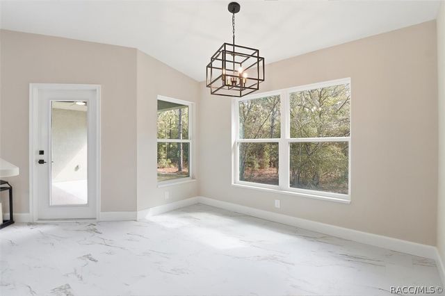 7821 N Sarazen Drive, Citrus Springs, FL 34434