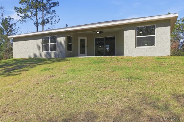 7821 N Sarazen Drive, Citrus Springs, FL 34434