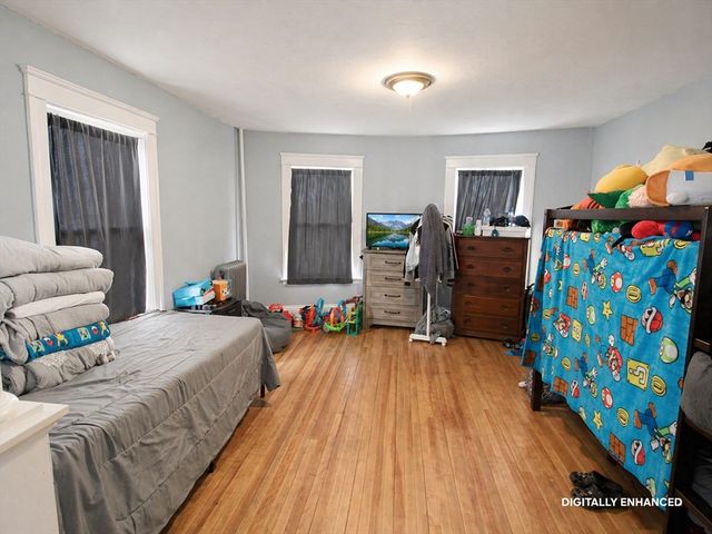 10 Hillside Street, Worcester, MA 01610