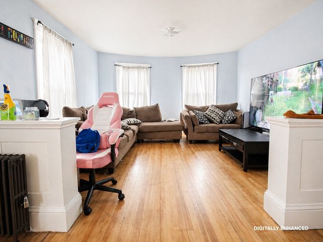 10 Hillside Street, Worcester, MA 01610
