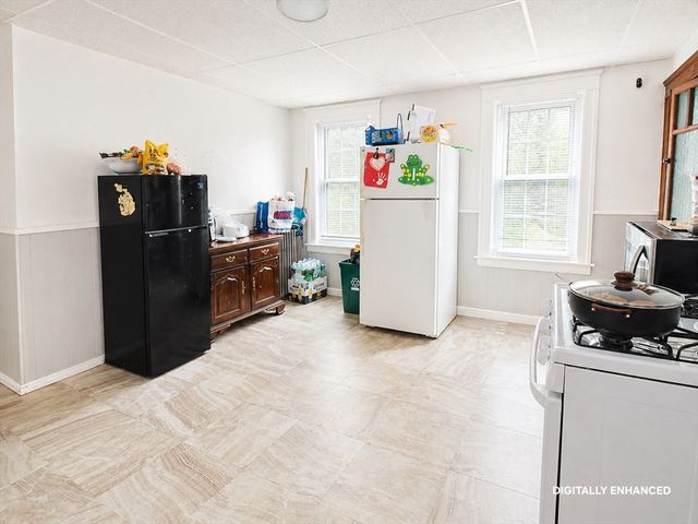 10 Hillside Street, Worcester, MA 01610