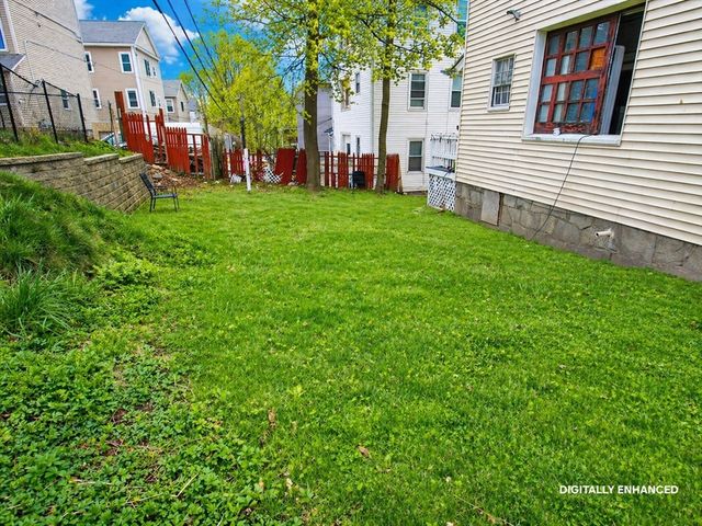 10 Hillside Street, Worcester, MA 01610