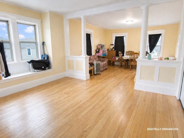 10 Hillside Street, Worcester, MA 01610