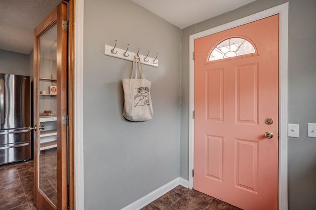 3450 44th Avenue S, Minneapolis, MN 55406