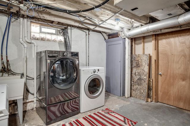 3450 44th Avenue S, Minneapolis, MN 55406