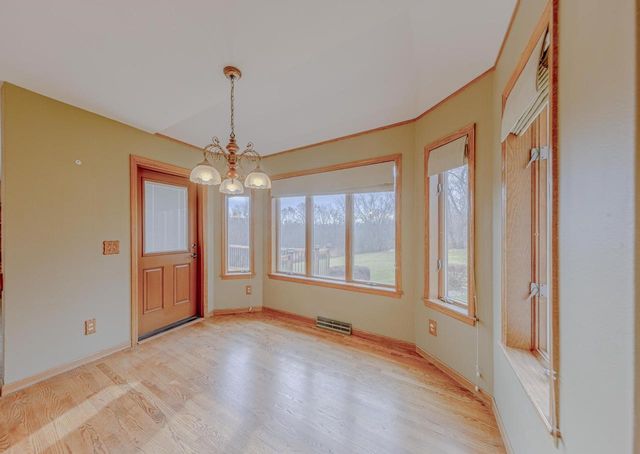 1819 W Aberdeen Drive, Janesville, WI 53545