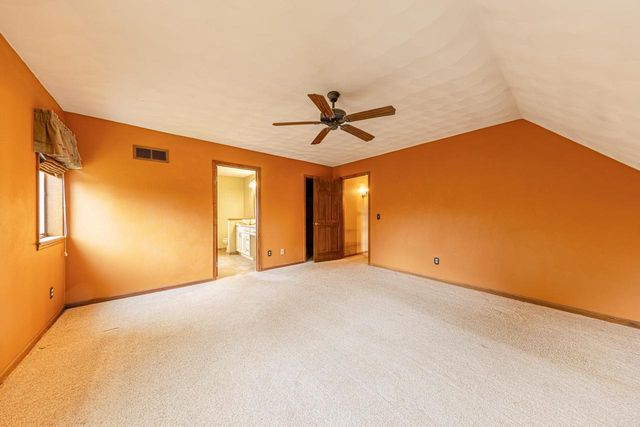 1819 W Aberdeen Drive, Janesville, WI 53545