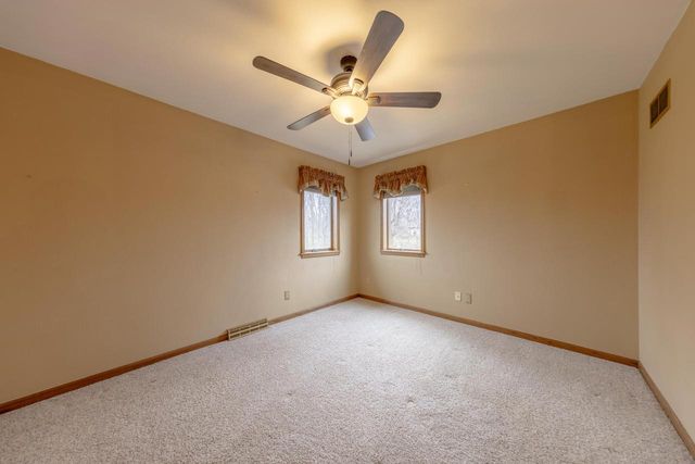 1819 W Aberdeen Drive, Janesville, WI 53545