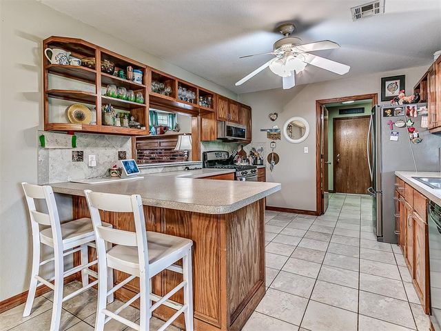 2002 N Draper Avenue, Choctaw, OK 73020