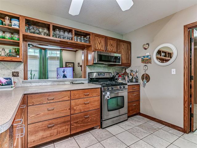 2002 N Draper Avenue, Choctaw, OK 73020