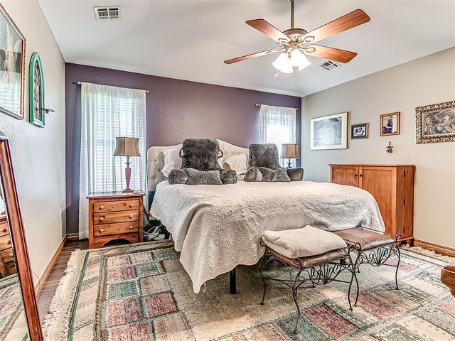 2002 N Draper Avenue, Choctaw, OK 73020