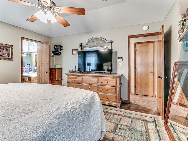 2002 N Draper Avenue, Choctaw, OK 73020