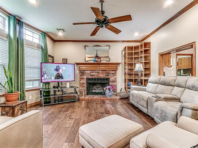 2002 N Draper Avenue, Choctaw, OK 73020