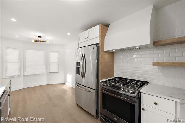 23230 Sherman Street, Oak Park, MI 48237