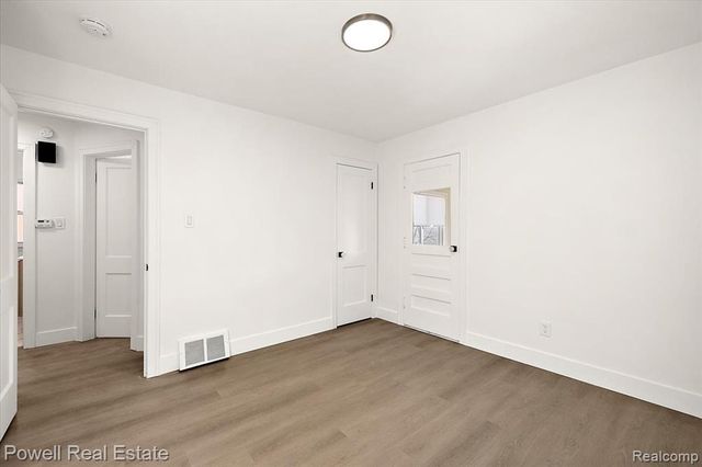 23230 Sherman Street, Oak Park, MI 48237