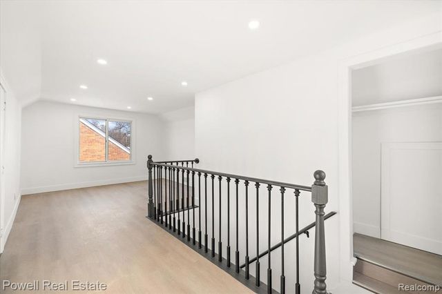 23230 Sherman Street, Oak Park, MI 48237