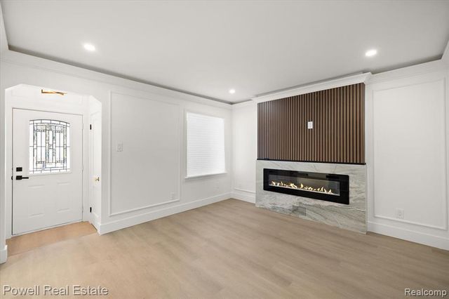 23230 Sherman Street, Oak Park, MI 48237