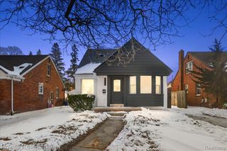23230 Sherman Street, Oak Park, MI 48237