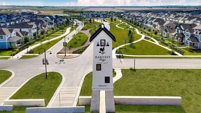 155 Daylily DR, Elgin, TX 78621