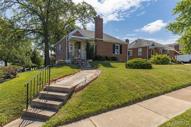 9132 Overton Drive, Affton, MO 63123