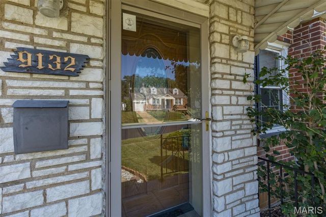 9132 Overton Drive, Affton, MO 63123