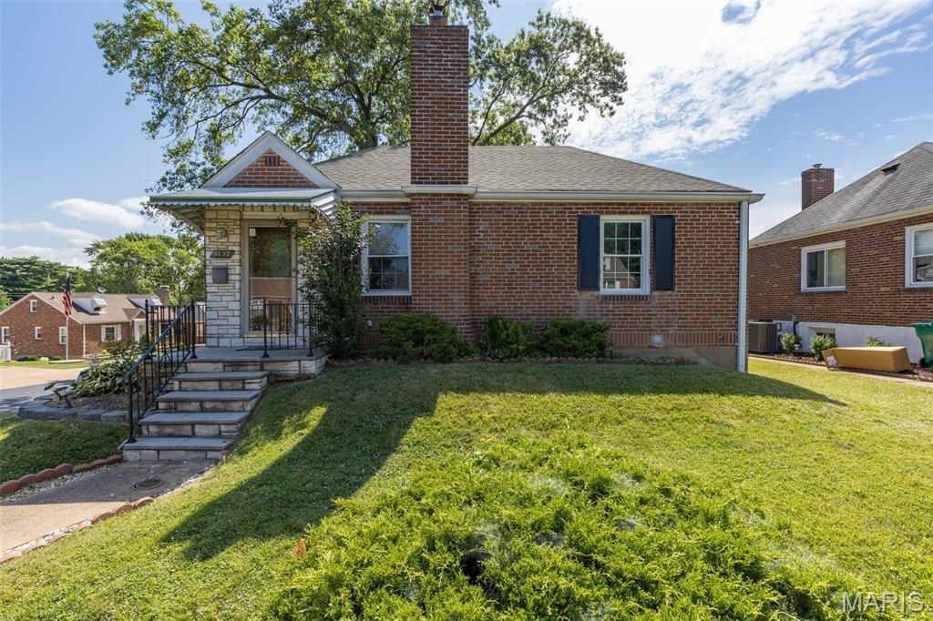 9132 Overton Drive, Affton, MO 63123